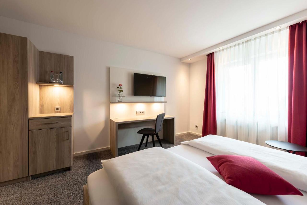 Hotel Gasthof Krone Niederstetten 외부 사진
