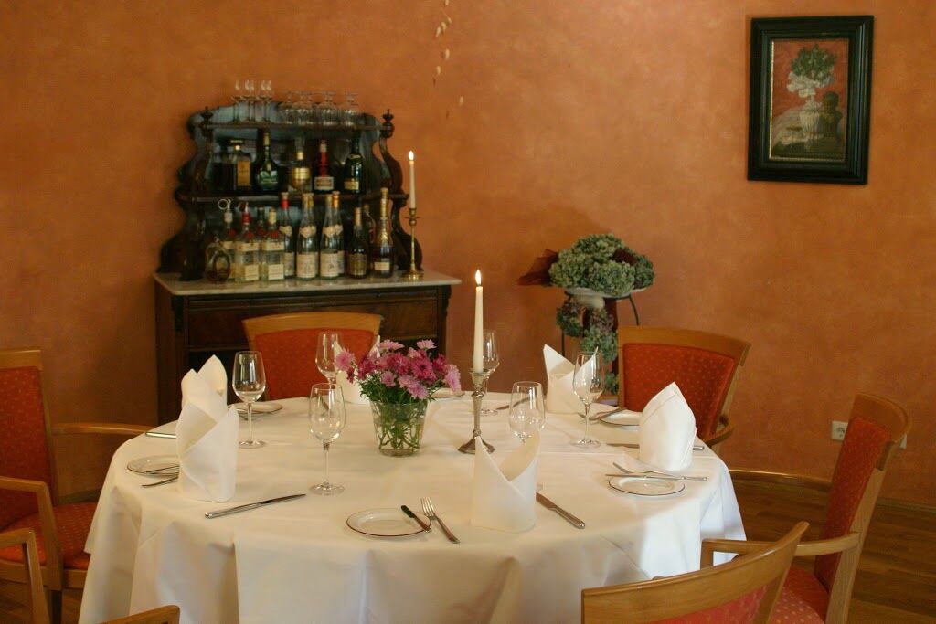 Hotel Gasthof Krone Niederstetten 외부 사진